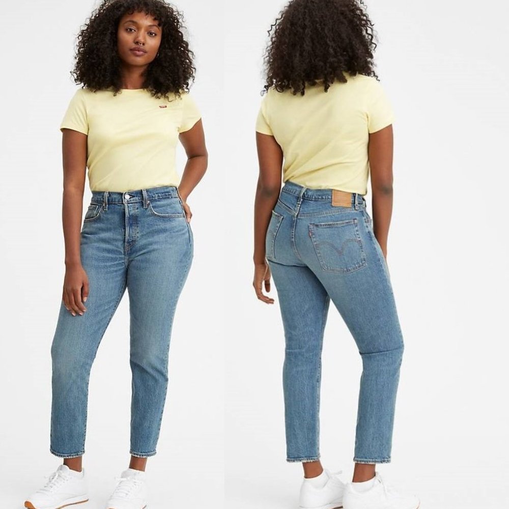NEW WITH TAG - LEVI'S Premium Wedgie T28